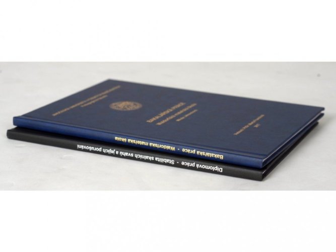Pevná knižní vazba A4 - základní barvy - Barva desek: Modrá, Barva potisku: Stříbrná